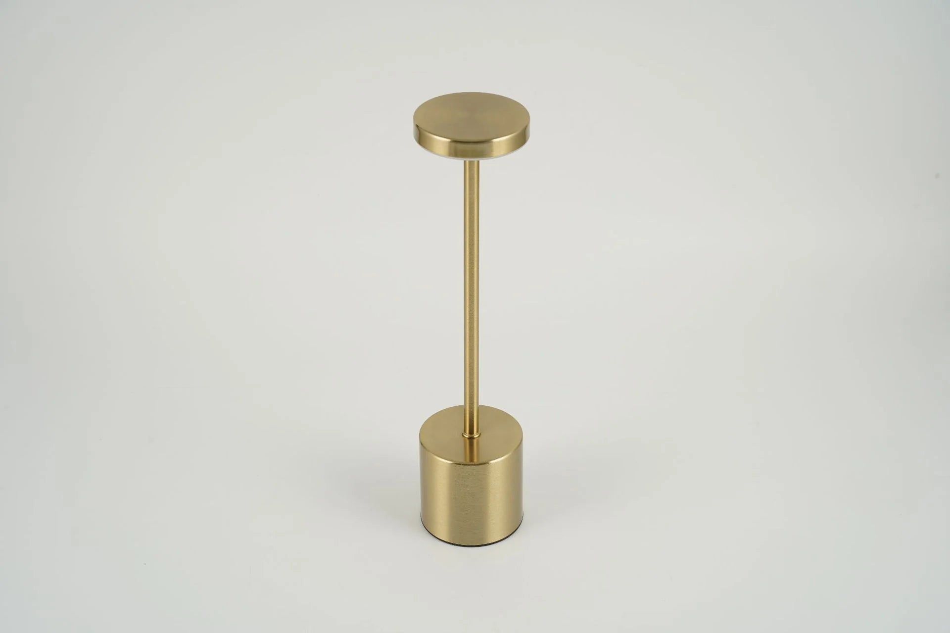 LED Rechargeable Bar Table Lamp, Dining Table Atmosphere Lamp, Restaurant Bar Cleaning Table, Outdoor Atmosphere Lamp, Stall Retro Table Lamp