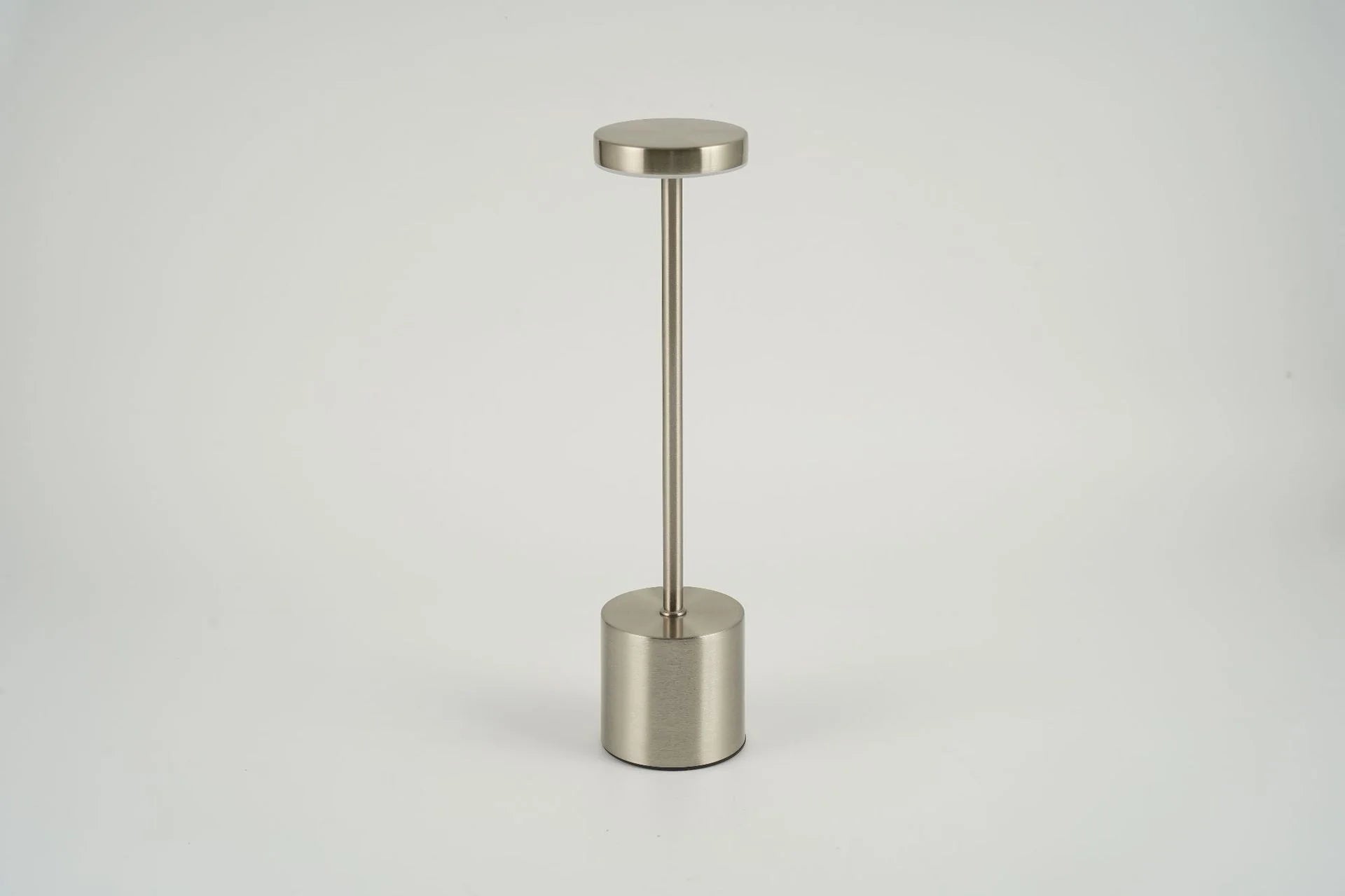 LED Rechargeable Bar Table Lamp, Dining Table Atmosphere Lamp, Restaurant Bar Cleaning Table, Outdoor Atmosphere Lamp, Stall Retro Table Lamp